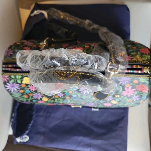 Dooney & Bourke Classic Satchel Black Floral Coated Fabric ~ NWT ~ Stunning! - Picture 7 of 16